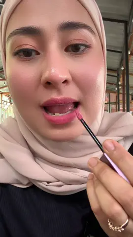 Cara pakai lipstick 😂#tutorial #tutorialmakeup #tutorialescheck 