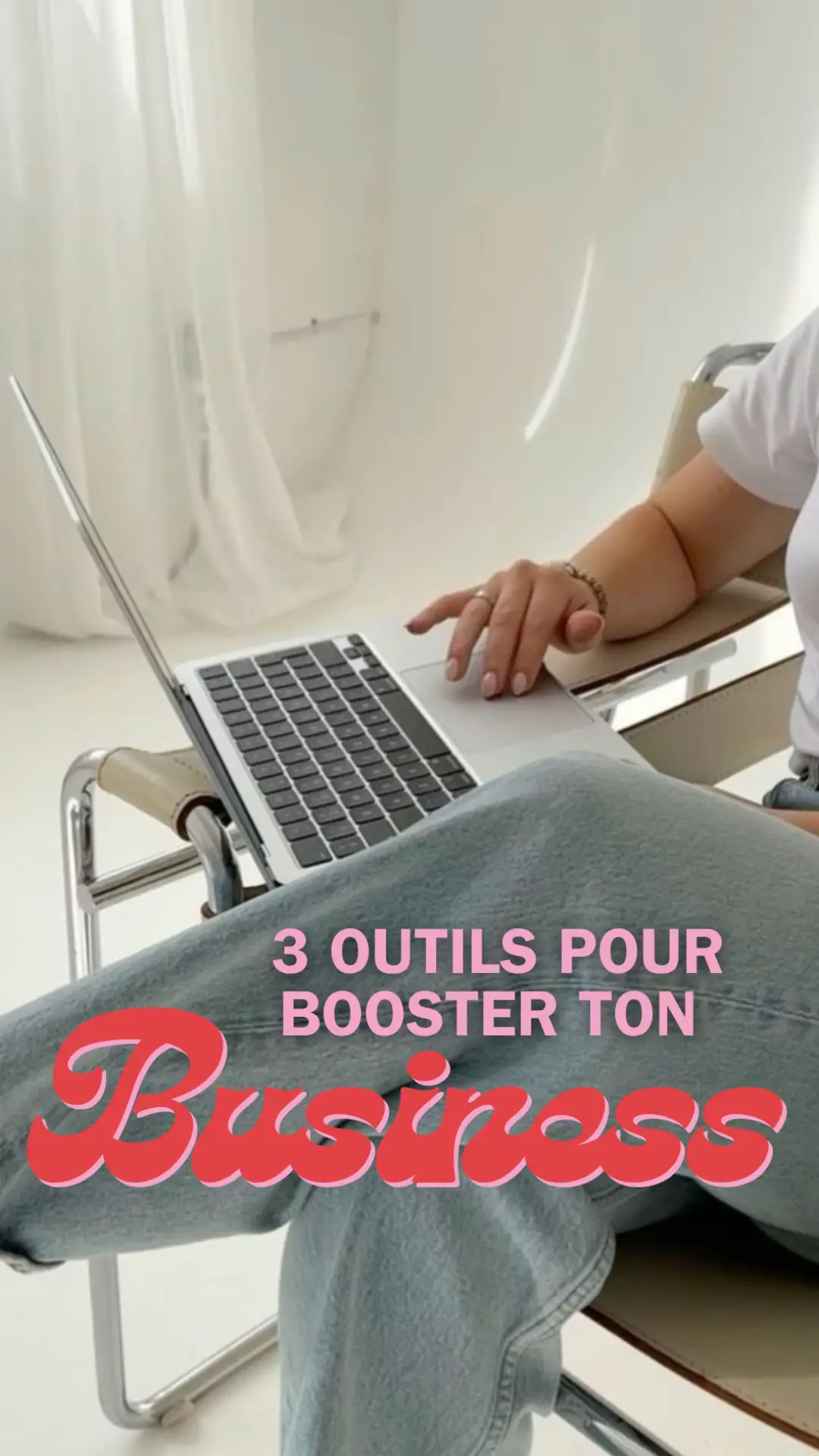 Bonne nouvelle : pas besoin d’être expert ni d’avoir un gros budget. 👉 Avec 3 applis simples et gratuites (Canva, Capcut, ChatGPT), tu peux : * Créer des visuels pros sans designer 🎨 * Monter des vidéos stylées en quelques clics 🎬 * Générer des idées illimitées pour ton contenu 💡 💬 Commente GO si tu veux que je partage d’autres pépites comme ça. 📌Sauvegarde ce post pour y revenir quand tu en auras besoin. 🔁 Partage à un pote qui veut se lancer  #foryou #fyp #marketingdigital #sidehustle #businessenligne 
