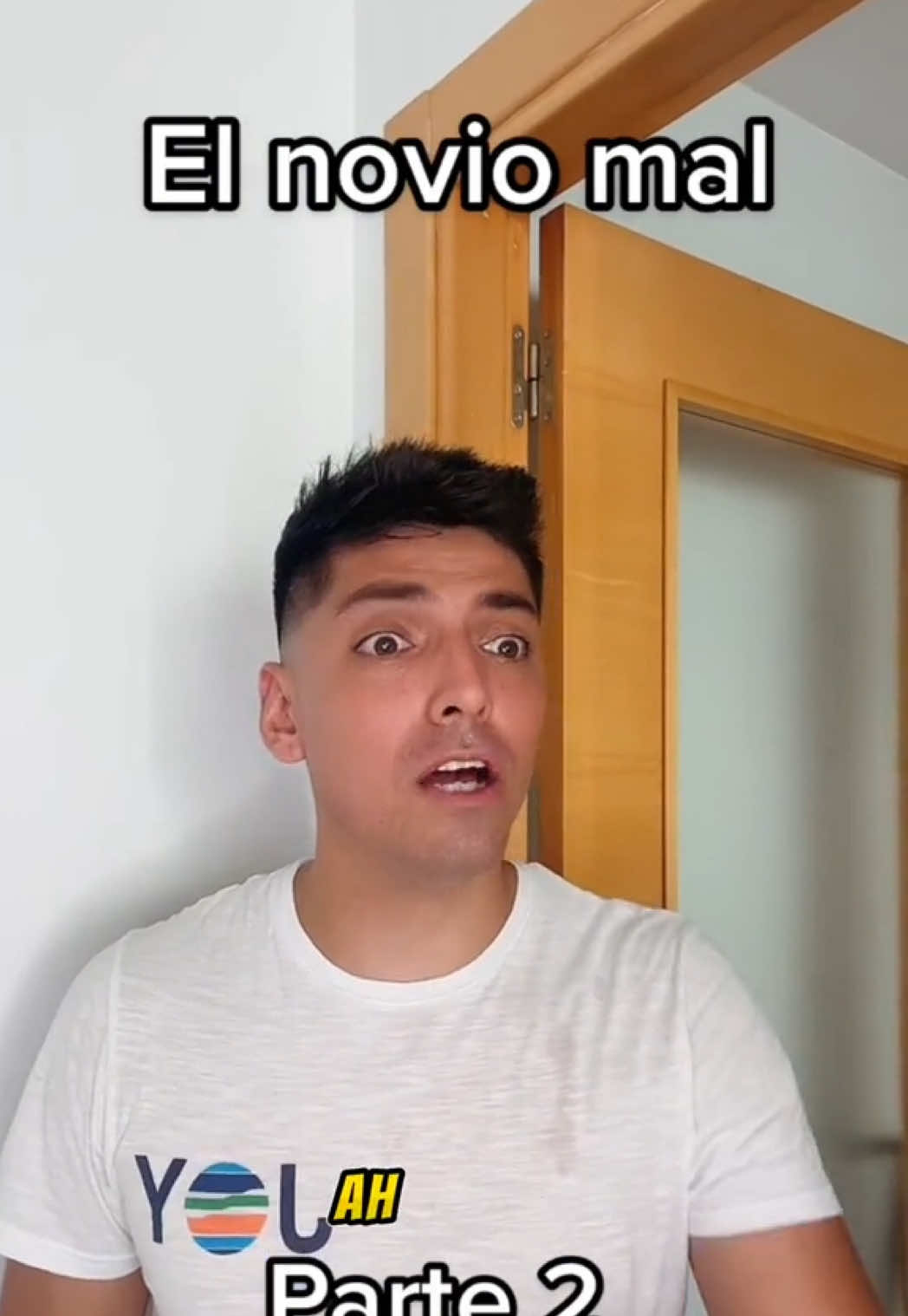 El verdadero “Amiga date cuenta” 😂#humor #scketh #cosasdepareja #clipsdivertidos #elxokas