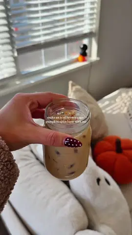 so so yummmm☺️ adding honey & brown sugar to the espresso is a game changer for sure! #icedcoffee #icedcoffeeathome #coffeetiktok 