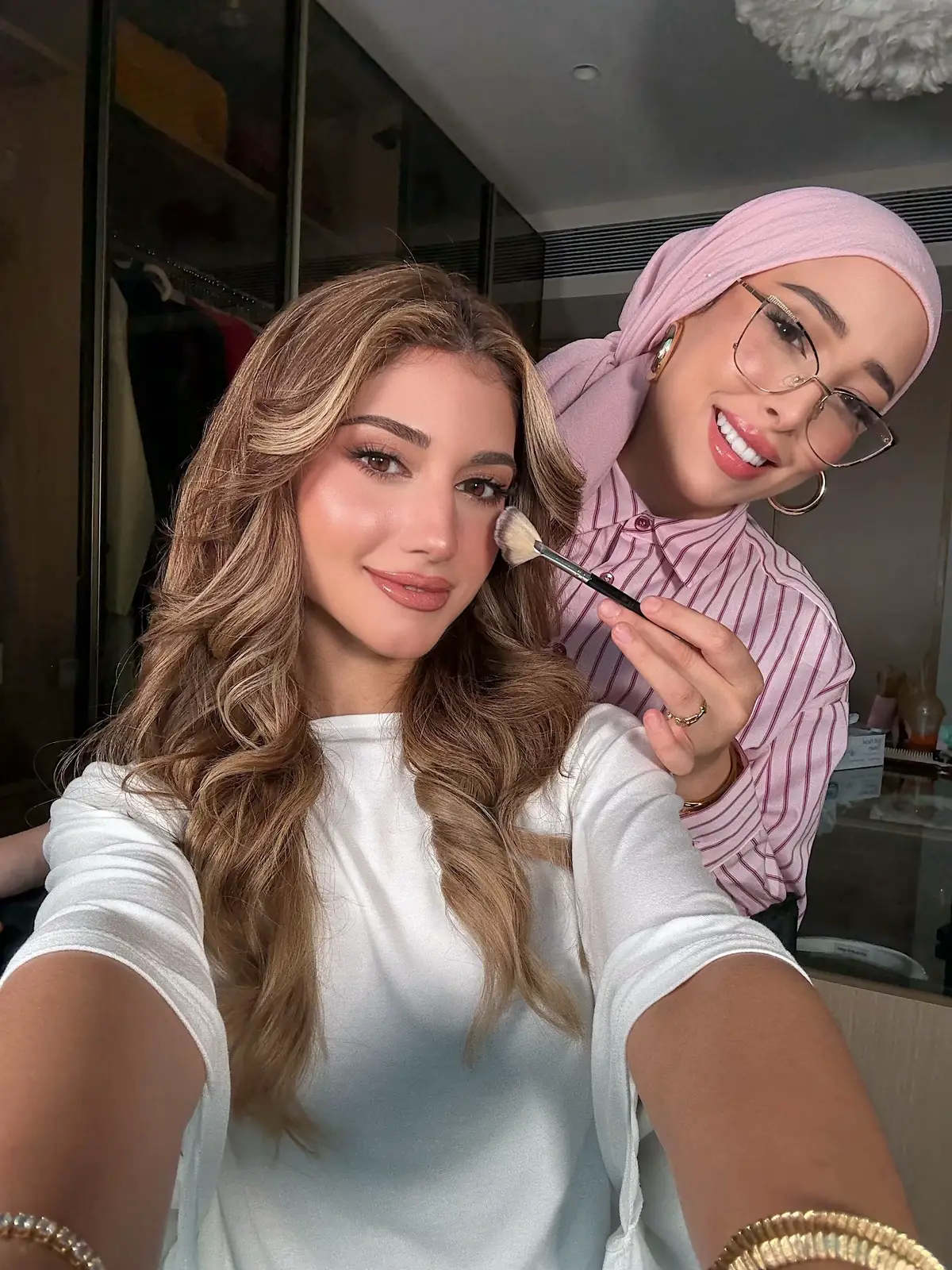 Makeup for my cuties @Sheri @Cedra ❤️  #rennaglam #renna #makeupartist 