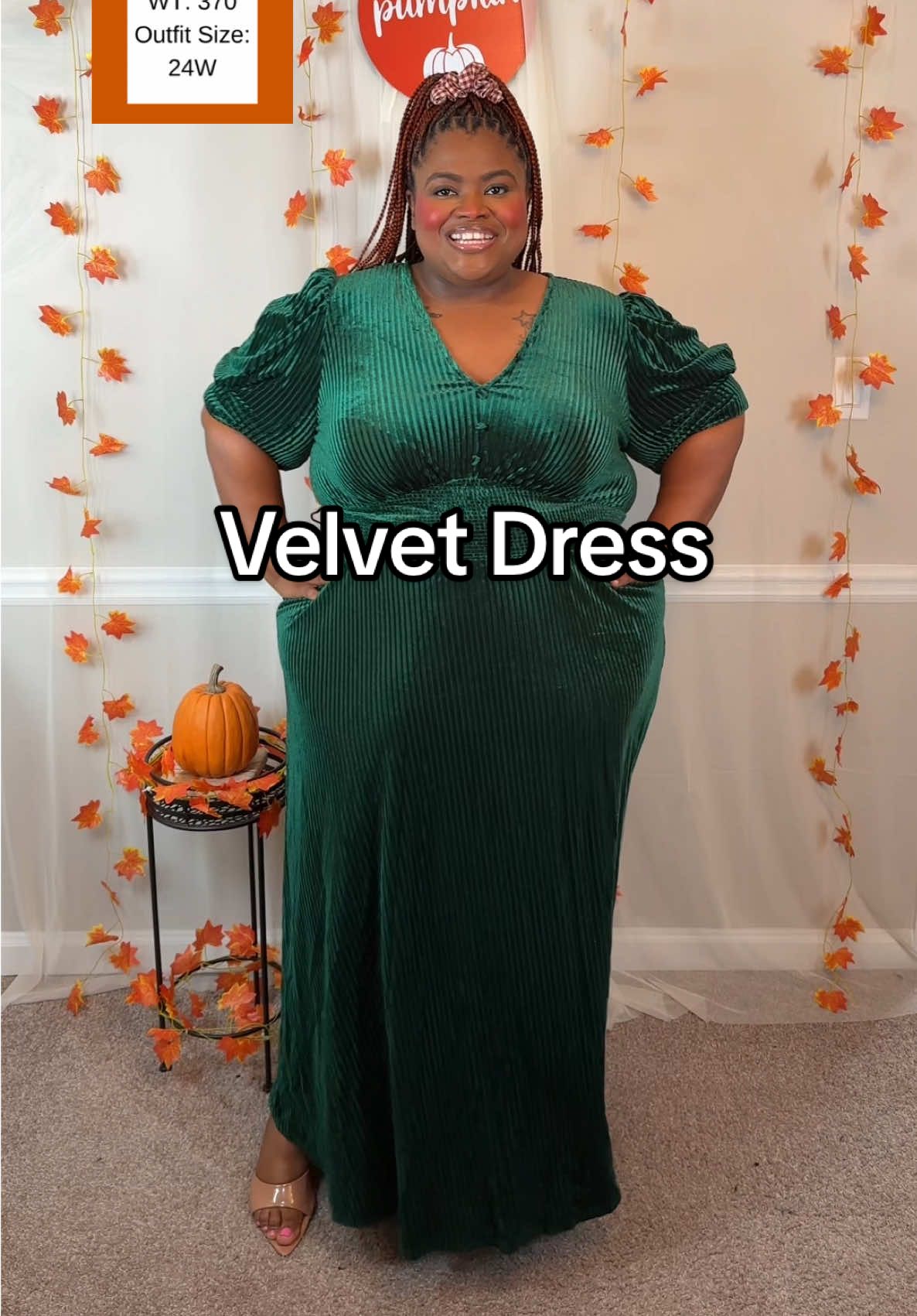 The most elegant holiday party dress 🍂🍁 #plussize #plussizedress #holidaydress #fashion #dress 