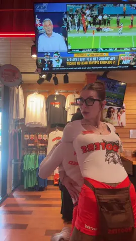 hooters backpack #LanguageLearning #fypシ #hooters #serverlife @coco🌺 