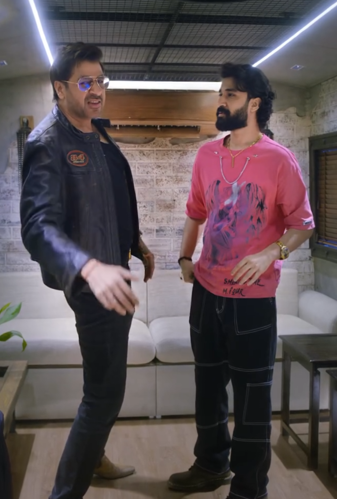 #raghavjuyal #dance #comedia like and follow all to this movie clips