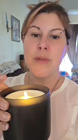 ✨ Bring cozy vibes without the fire hazard! 🕯️ This flameless candle gives you the warm, flickering glow of real wax without smoke, mess, or worries. Perfect for bedrooms, holiday décor, or late-night relaxation 🌙. Safe around kids & pets while keeping your space aesthetic and calm ✨ #FlamelessCandle #CozyHomeVibes #HomeDecorFinds #TikTokMadeMeBuyIt #AestheticRoom 