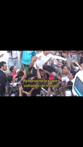 Astronauta depois de voltar de uma missão! #astronauta #oruam #viraltiktok #fyp #meme 