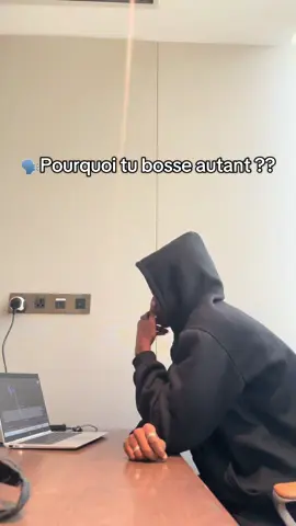 pour la liberté •	#JeMeBatsChaqueJour 	•	#ForceEtDétermination 	•	#RienNePeutMarrêter 	•	#ToujoursEnAvant