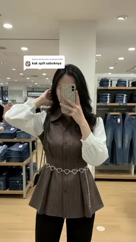 Membalas @faridaaa586 #atasanwanita #kemejastripe #outfitideas #ikatpinggang 