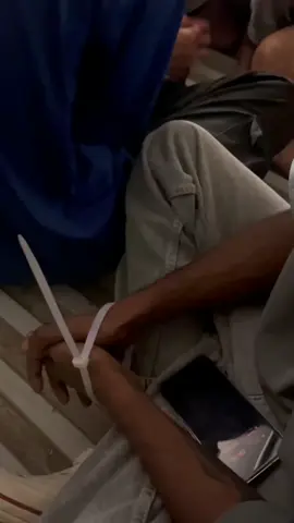 Chuyến xe đưa việt kiều về nước 😁#tamthaitu #cambodia #luadao #giaicuu #osm 