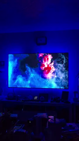 #tvbacklight #ledlights #livingroom #homeaesthetic #coolfinds 