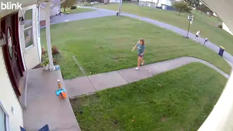 😂 Never a dull moment #ringdoorbell #middlechild #hardheaded 