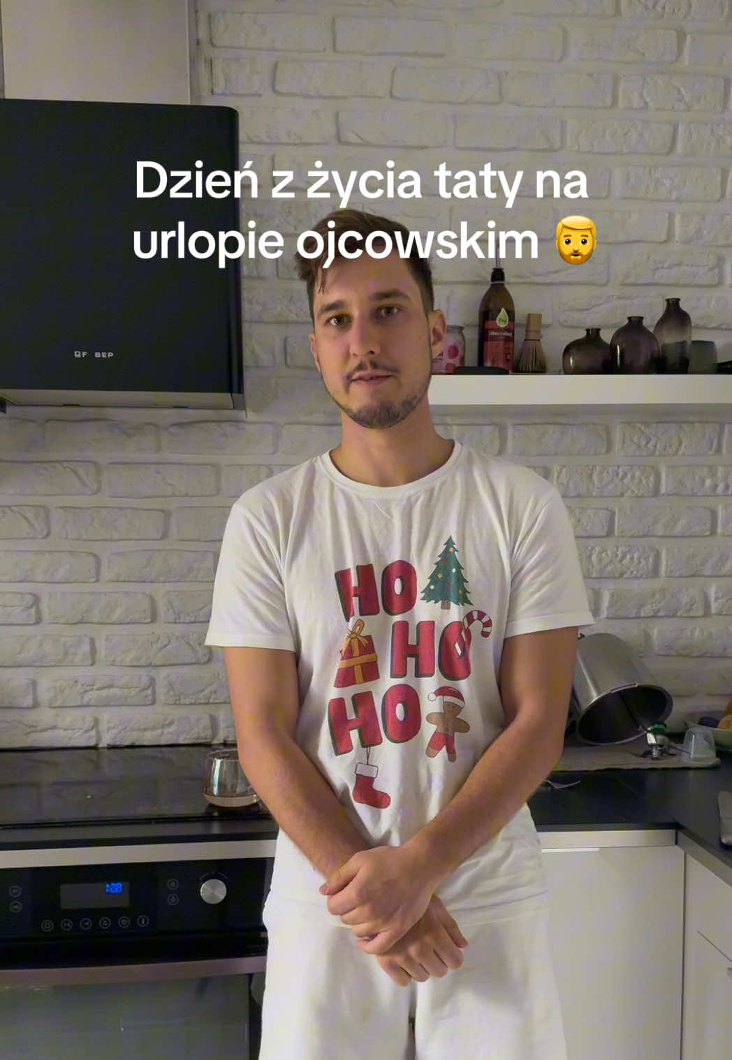Hej, miło mi was powitać w nowym vlogu! Dziękuję za obserwacje wszystkim nowym osobom, widze że seria wam siadła 🥳. Dajcie znać czy podoba wam się więcej „prywatnych” wstawek jak treningi czy wolicie mnie widziec bardziej przy sprzataniu 😂🫡 #fyp #parenting #ojcostwo #dc #mlodytata 