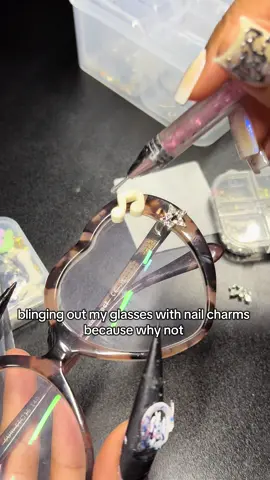 who wants their glasses charmeddd outtttt ˚ ༘ ೀ⋆｡˚ #DIY #nailcharms #nailart #charms #fyp 