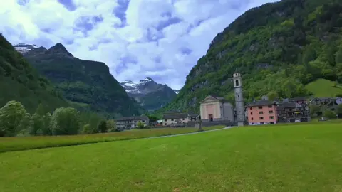 شوكت يجي لحلم🇨🇭#سويسرا🇨🇭ترند #لوفي_ملك_القراصنه_المستقبلي🔥 #capcut #سويسرا🇨🇭 