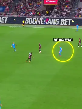 Luka Modric vs Kevin De Bruyne 💀 #football #luka #modric #kevin 