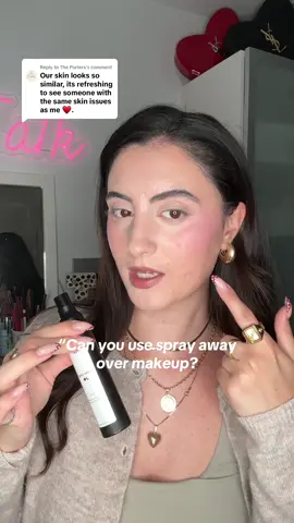 Replying to @The Porters although @nine2five spray away was intended for use on bare skin you can use it to melt your makeup down and for that extra glow! ✨🫶🏻 full bundle 🔗ed on my page 🥰 #realskintexture #acneskincare #beautytips #glowymakeup #makeuptips 