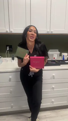 It’s officially fall, you know what that means!? CHEMICAL PEEL SZN 