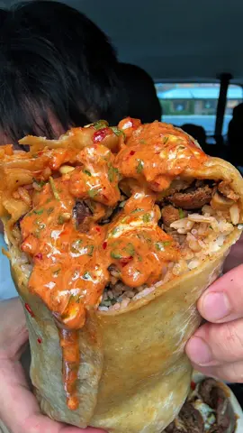 Chipotle new sauce #chipotle #burrito #eating #mukbang #fypシ゚viral 