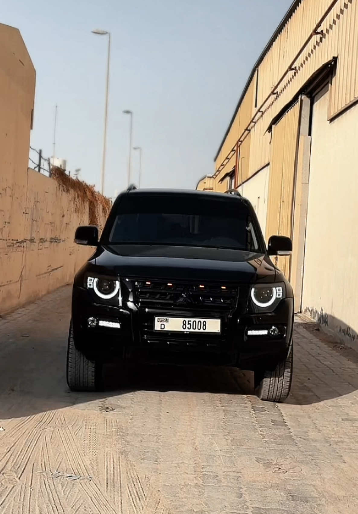 TRANSITION ALERT 🚨  . . . #pajero #uae #sharjah #modified 