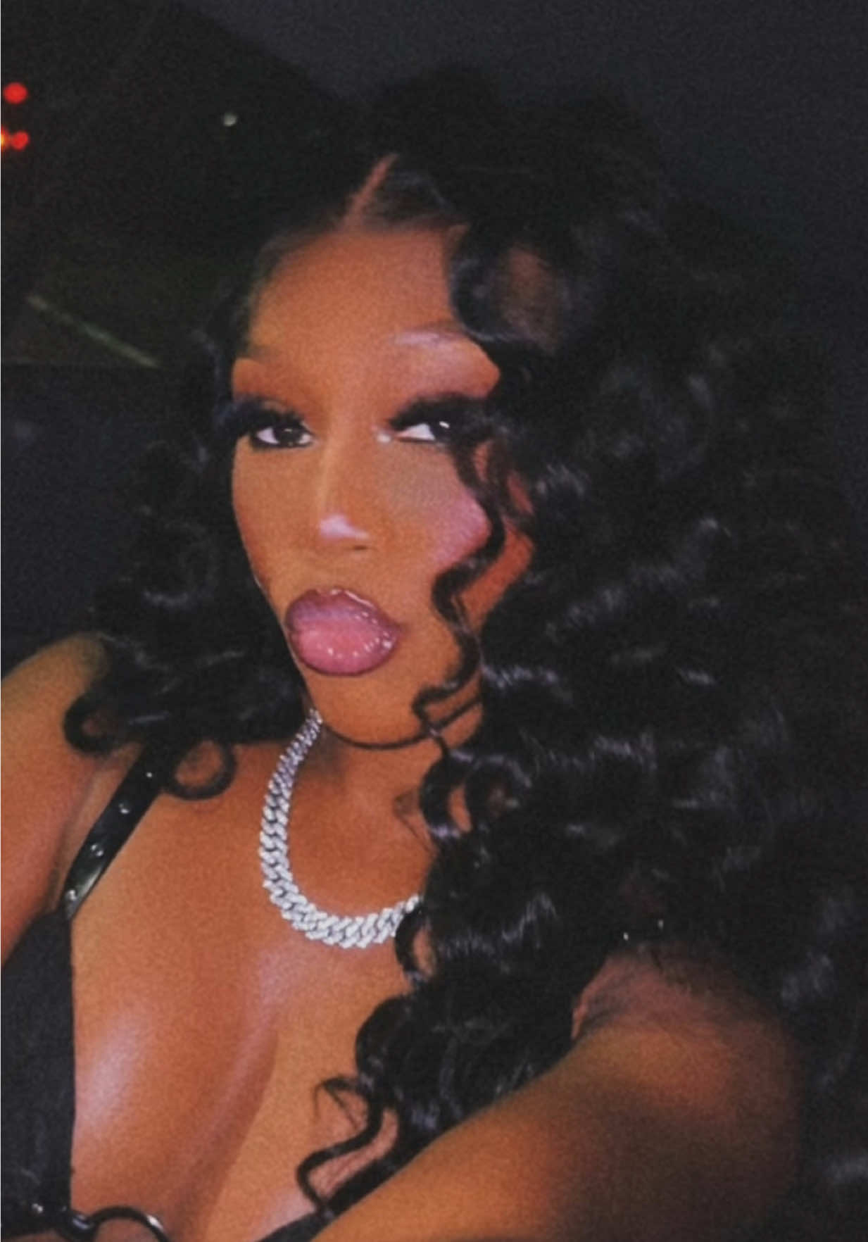 @Megalookhair <3 88888* #glueless #gluelesswig #megalook #spotlightfinds 