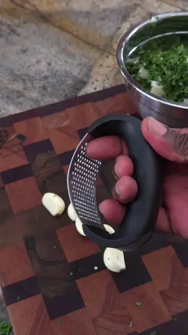 Never jarlic.... get this tool to make your garlic paste. #cookinwidkunchi #tiktokshop 