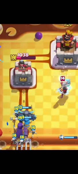 #viraltiktok #humor #clashroyale #teamlarry 