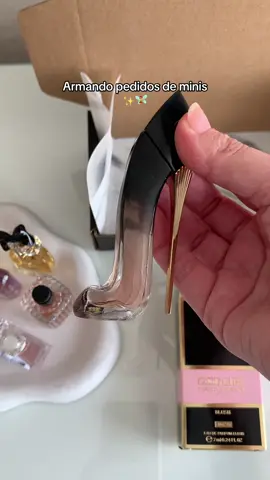 Armando pedidos de minis ✨🧚‍♀️ #perfumesminiaturas #chile #top5perfumes #miniperfumes 