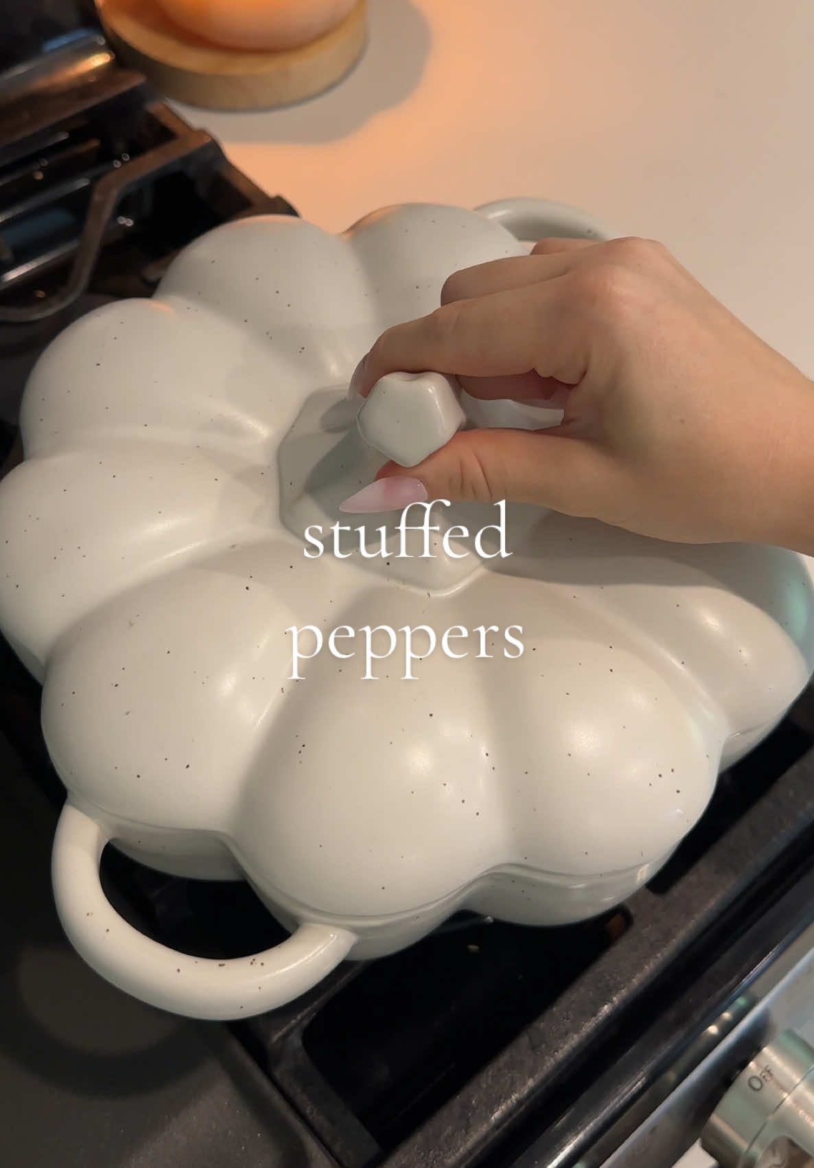 This is what comfort food looks like in the fall☺️🍂🫑🤎 #fall #cooking #stuffedpeppers #comfortfood #DinnerIdeas 