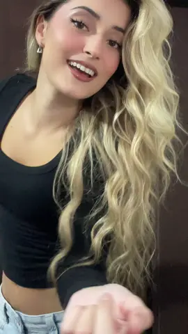 👸