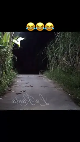 مش قادر لو مكانهم هتعمل اي😂😂😂😂 . #الشعب_الصيني_ماله_حل😂😂 #ضحك #مقالب #مقلب #مقالب_ضحك 