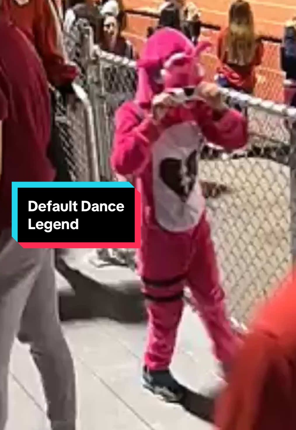 Lil bro hit that tho #fortnite #defaultdance #gaming #dance #fyp