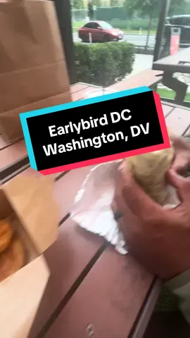 A delicious breakfast spot in DC. Also I have NO CLUE what is all over my shirt 🤦🏻‍♀️ #breakfasttacos #dcfood #vegetarianfood #dcrestaurants #vegetarian 