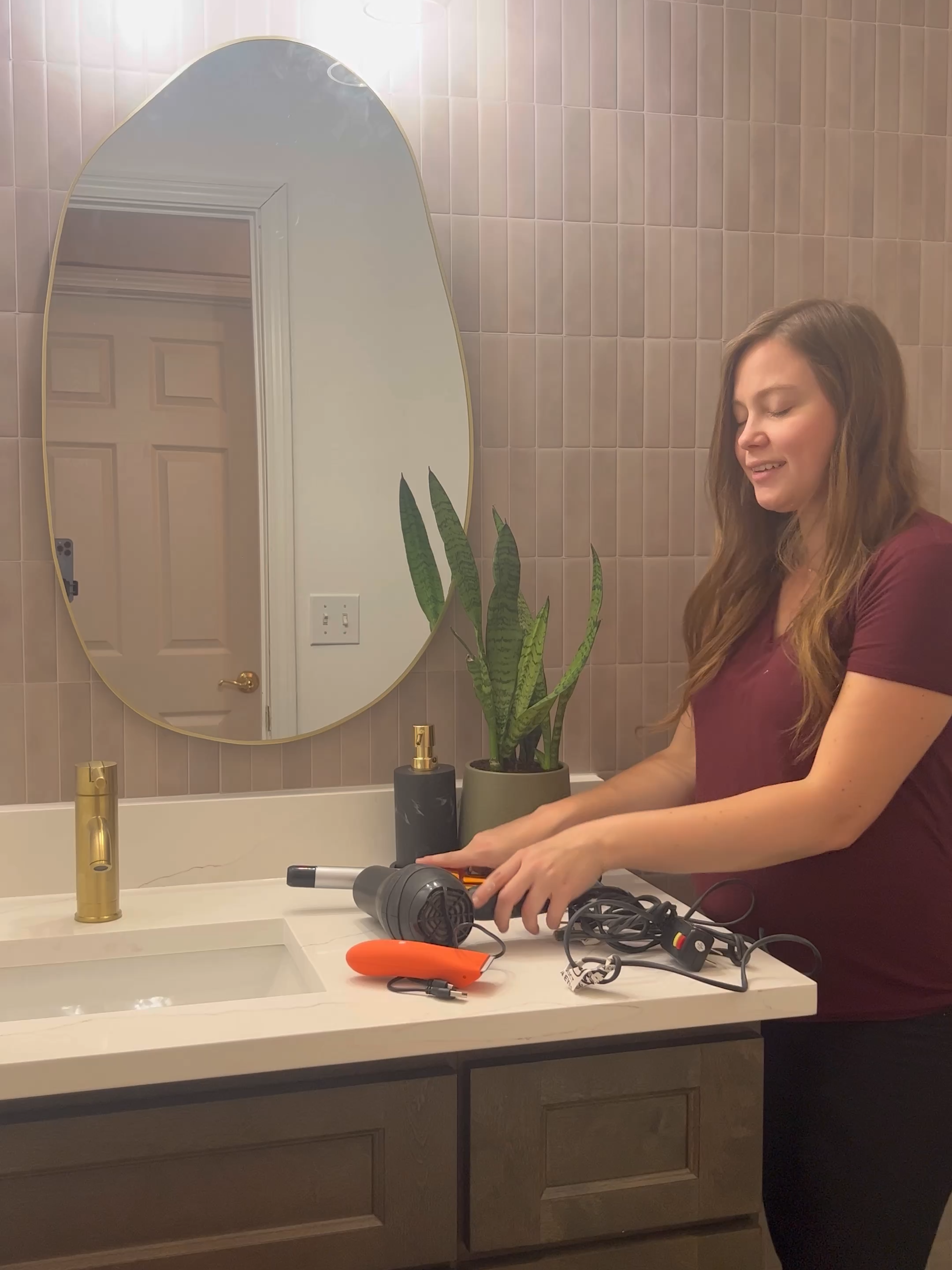 Narrow bathroom drawer? No problem! Docking Drawer outlets are simple to install into drawers of any type, including shallow, tall, narrow, vertical and metal drawer boxes. Most recently, we've made it easier than ever to install Docking Drawer into narrow drawers with our Compact Vanity Outlet!! Comment to learn more about it!! #bathroom #vanity #drawer #drawerorganization #drawerorganizer #bathroomorganization #bathroomremodel #bathroomhacks