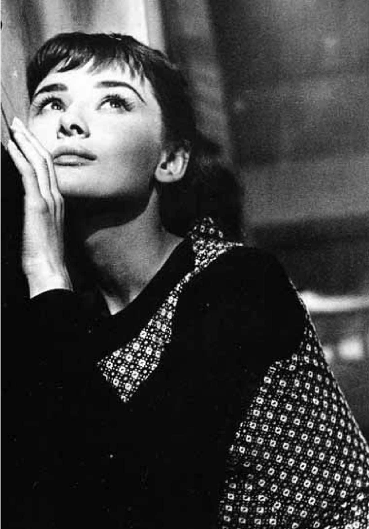 SABRINA!!! p.s. Don’t have David at the funeral. He probably wouldn’t even cry. | sabrina - (1954) #fyp #sabrina #audreyhepburn |
