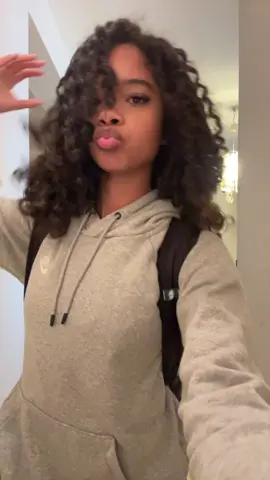 Lalalala 💃🏽|| ig: x.m_dvg