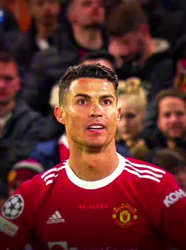 Small little edit cause i haven’t posted in 10 days😭#footballedit #edit #cristianoronaldo #aftereffectsedit #viral 
