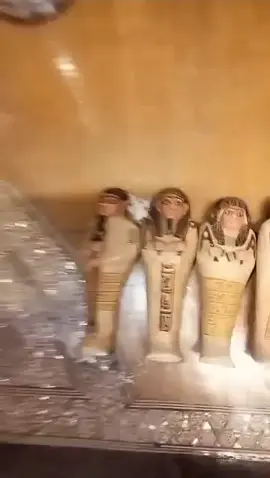 01004466732✨ متوفر مكتب لمعاينة الشغل قبل الاستلام + شحن لأي مكان ✨ عايز تضيف لمسة أصيلة لبيتك أو مكتبك؟ التماثيل الفرعونية المحفورة يدويًا من بيت التماثيل هتديك عراقة الحضارة المصرية بأجمل تفاصيلها! كل قطعة فن أصيلة منحوتة بإيد مصرية 100%... مش مجرد ديكور، دي حكاية من التاريخ! 🏺 📞 للتواصل والشحن: 01004466732 #بيت_التماثيل #تماثيل_فرعونية #فن_يدوي #صناعة_مصرية #ديكور_فرعوني