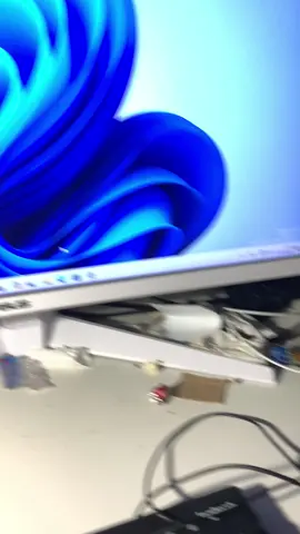 Windows 11 on RPI 4b #raspberrypi #raspberry #pi #windows #widows11 