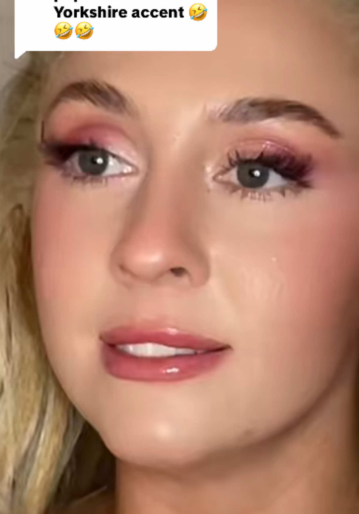 Replying to @Deborah it’s giving good witch of the north 🫧 #glinda #wicked #arianagrande #yorkshire #popular 