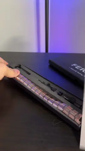 This copper bracelet looks so good! #bracelet #bracelets #copperjewelry #jewelry #copper 