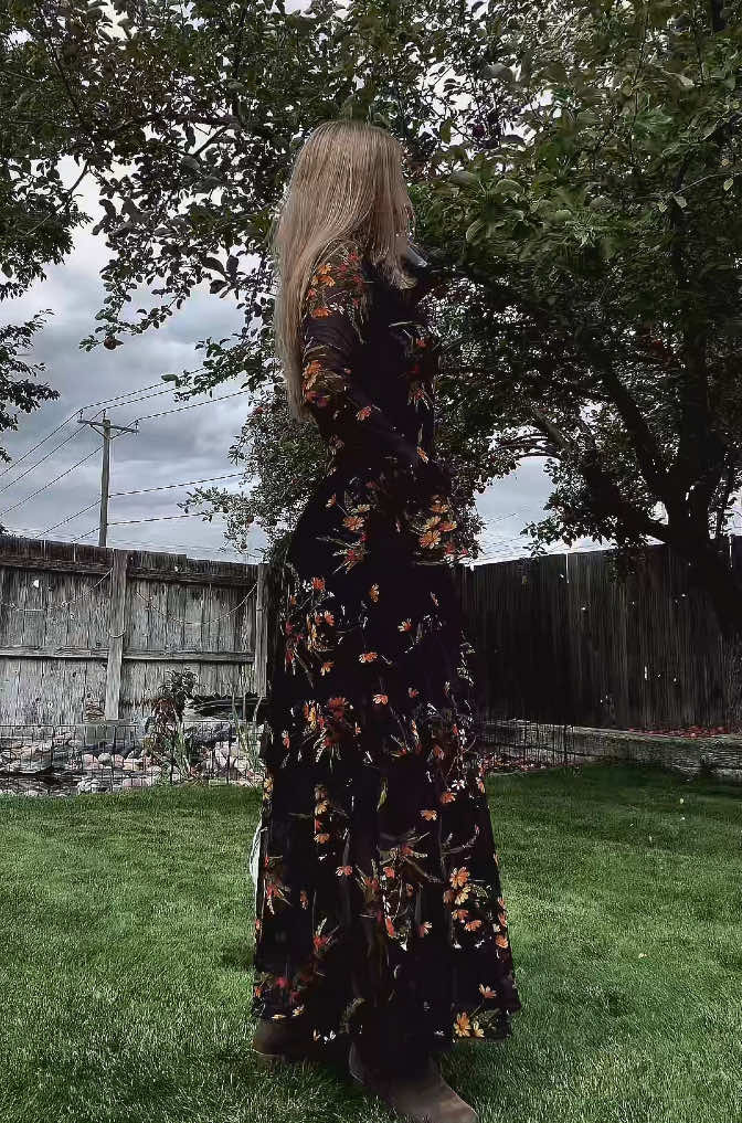 I think I found my new favorite dress #fall #fallfashion #dress 