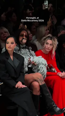 @horsegiirLsteLLa spotted front row at Stella Mccartney SS26. #horsegirl #funnytok #frontrow #fashiontiktok #pfw 