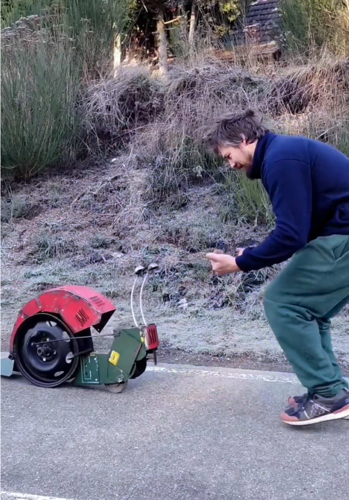 Guillermo Galetti is an Argentine artist who transforms discarded metal into mesmerizing biomechanical sculptures. Drawing on his dual life as a physical education teacher and a blacksmith, his pieces often mimic the motions of animals and humans, making static metal seem alive. His work has reached a global audience, thanks in large part to viral moments on social media that showcase the uncanny movement and craftsmanship of his sculptures. Artist: @Guillermo Galetti  #art #sculpture #metal