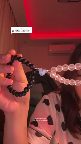 Replying to @>FRYNX< yess omg!! ilawan lang muna using flashlight for a few secs & mag glow in the dark na yan sya ✨🙌🏻 #couplebracelet #luminousbracelet #glowinthedark #matchingbracelets #verofinds 