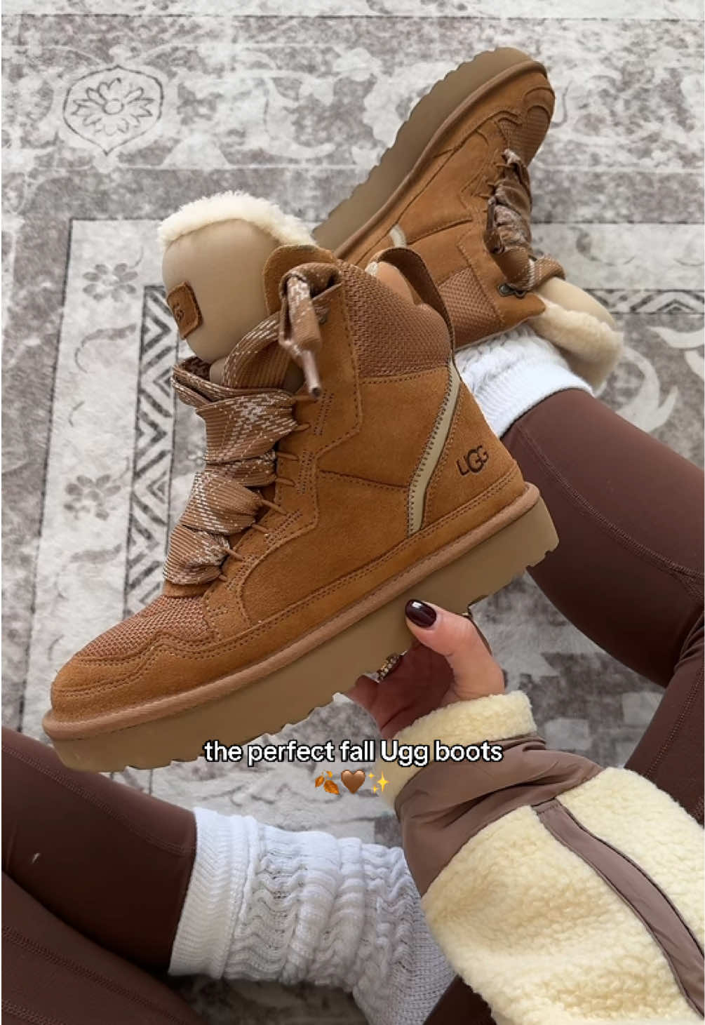 Ugg boots on my LTK in bio 🫶🏼 #uggs #uggseason #fallfashion #fyp 