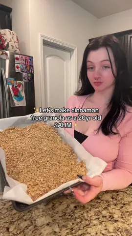 Homemade granola but ✨cinnamon free✨ because apparently I like making my life harder 😂 crunchy, sweet, and mom-approved. 65lbs down with @Join Amble #GranolaGoals #KitchenChronicles #HealthyEats #ambleptnr #amblehealth 