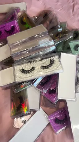 58 pairs of lashes for ONLY $31 limited time only ‼️ #tiktokmademebuyit #ttshopdeals #fauxeyelashes #glueonlashes #bulkeyelashes 