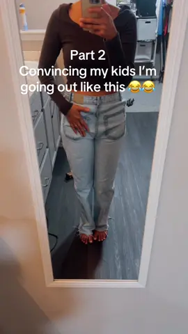 Sorry guys this is still funny to me 🤭 But HOW is this a real trend 🤣 #backwardpanttrend #funny #fyp 