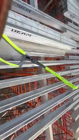 Nos encomendamos a Dios y que sea lo que Dios quiera #paratii #viral #hispanos #tiktok #construction 