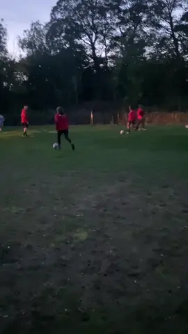 Winter training has commenced❄️#Crossleys #football #WomensFootball #westyorkshire 